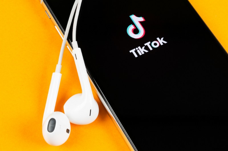 Master TikTok for Photographers: Proven Tips to Grow Your Audience Fast