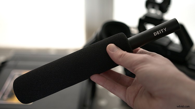 Master Cinema Vérité: 6 Essential Run-and-Gun Filmmaking Tips