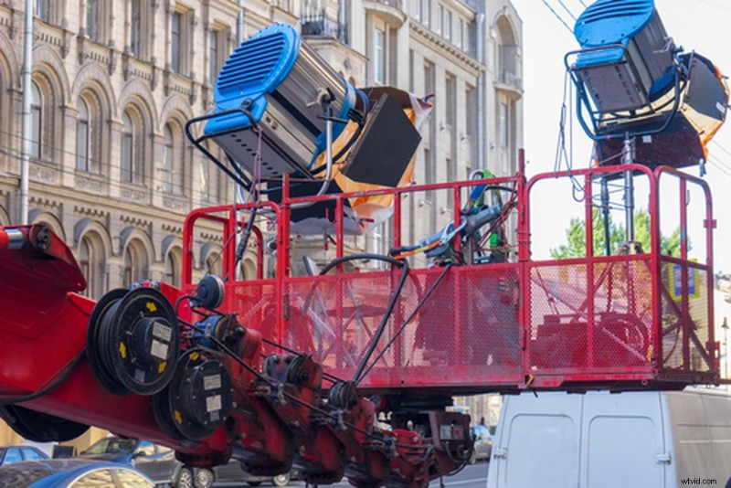 Expert Tips: Recreate Stunning Evening Light Indoors on a Budget with One Light