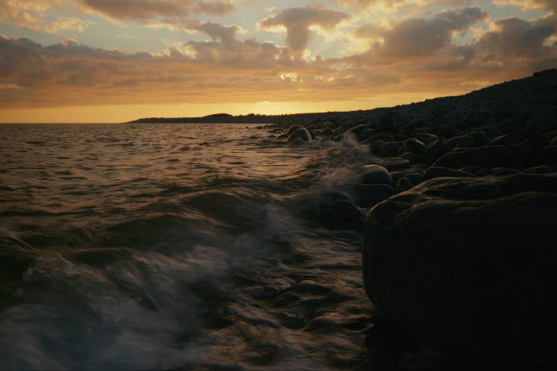 Master Cinematic Slow Motion at 24fps: Optical Flow Tutorial with Real Examples