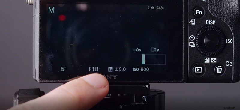 10 Expert Tips for Professional-Quality Selfies at Home – No Studio Needed