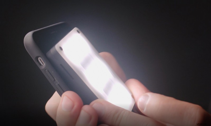 10 Expert Tips for Professional-Quality Selfies at Home – No Studio Needed