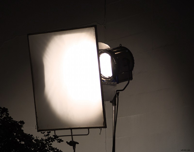 Hard Light vs. Soft Light: Master Essential Lighting Techniques for Your Scenes