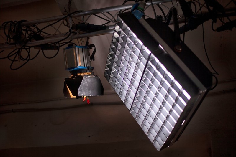 Hard Light vs. Soft Light: Master Essential Lighting Techniques for Your Scenes