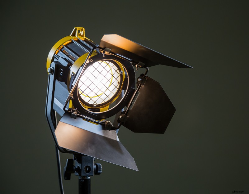 Hard Light vs. Soft Light: Master Essential Lighting Techniques for Your Scenes