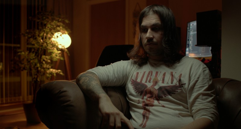 Master Eerie Horror Lighting: Create Ominous Atmospheres with Just One Light