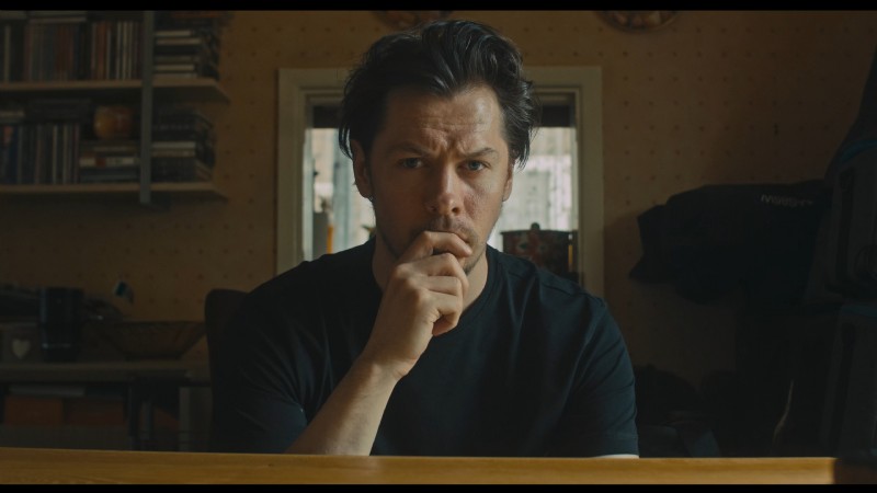 Achieve Cinematic Contrast with Affordable Negative Fill Techniques