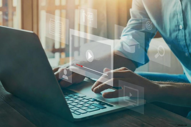 Top 9 Online Teaching Tools for 2022: Boost Engagement in Hybrid & Remote Classes