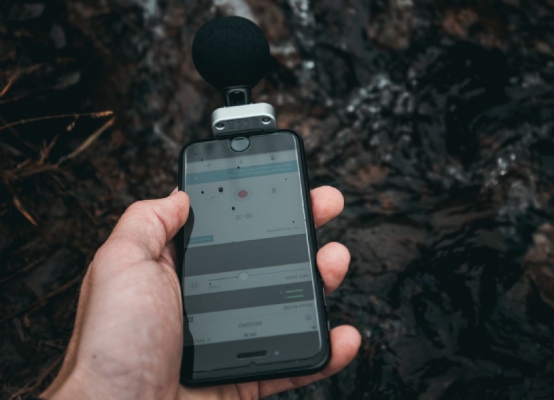 Master Smartphone Filmmaking: Essential Gear & Pro Tips