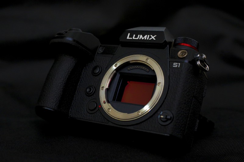 Mirrorless vs DSLR Cameras: Ultimate Comparison Guide for Beginners