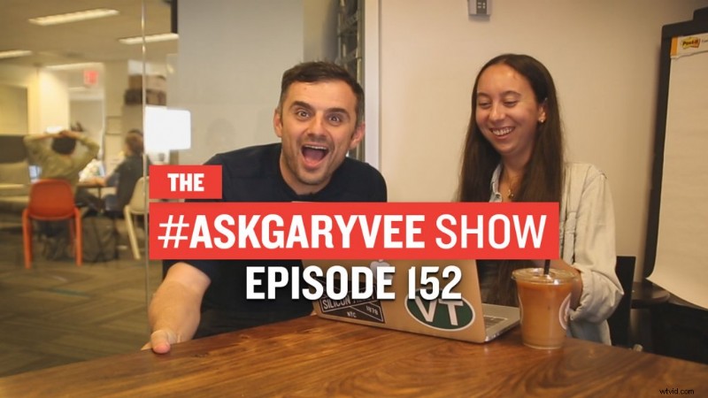 Ultimate Guide: How to Build a Thriving, Hyper-Engaged Online Community