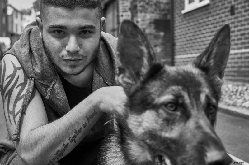 Expert Street Photography Tips: Photograph Strangers with Confidence