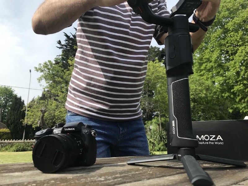 Step-by-Step Guide: Perfectly Balance Your Camera on the Gudsen Moza Air 2 Gimbal