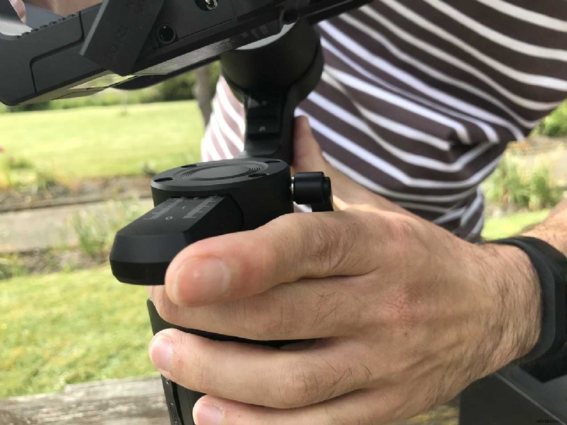 Step-by-Step Guide: Perfectly Balance Your Camera on the Gudsen Moza Air 2 Gimbal