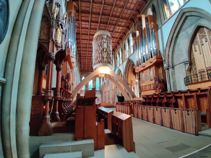 Master the OnePlus 7 Pro Super Wide-Angle Lens: Expert Tips & Tricks