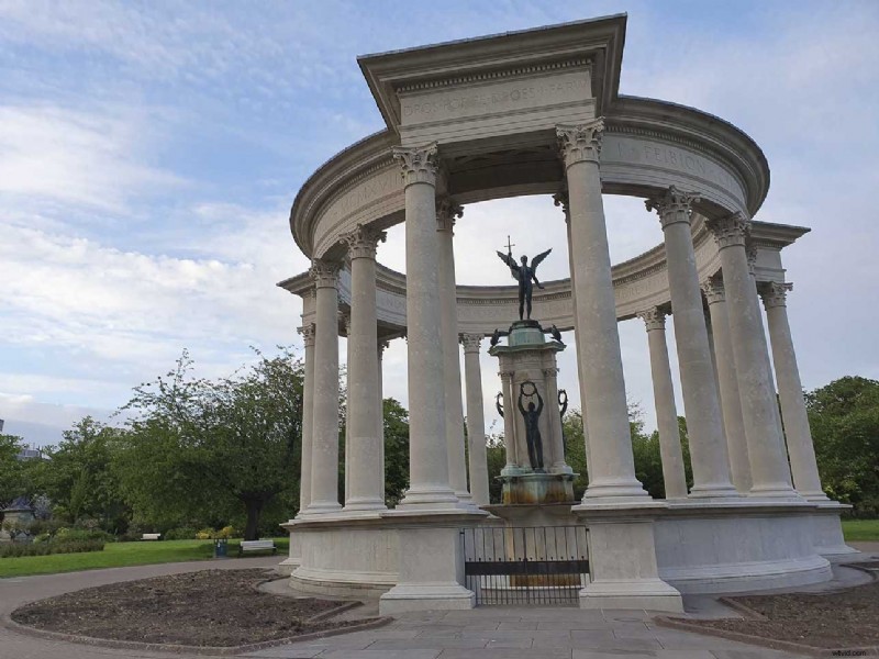 Master the Samsung Galaxy S10 Triple Camera: Guide to Each Lens