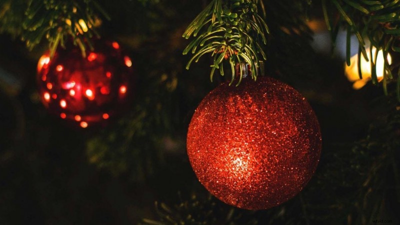 Expert Tips for Capturing Stunning Christmas Decoration Photos