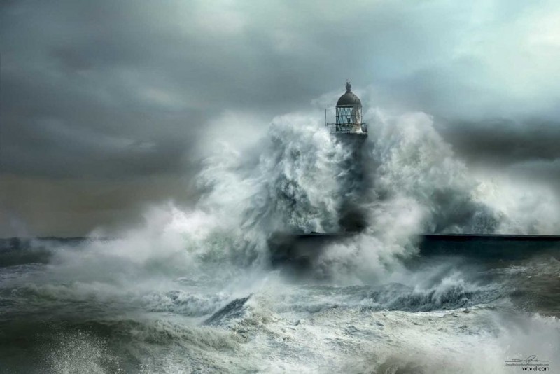 How to Capture Stunning Crashing Waves: Expert Photography Guide