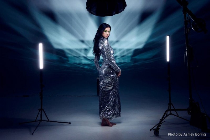 Westcott Icelight 3 – The Ultimate Portable RGBWW & Bi‑Color LED for Studio and On‑Location Lighting