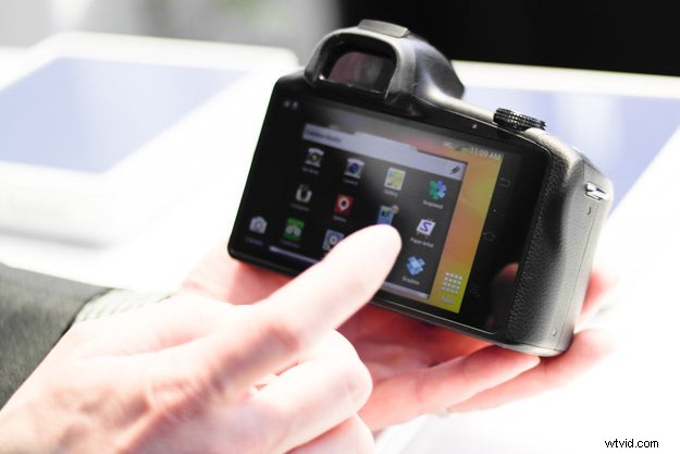 Samsung Galaxy NX: Price Announced for Android ILC Camera