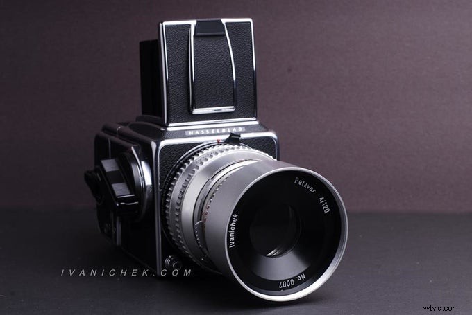 Petzval 120mm F/4 Lens Revived on Kickstarter for Hasselblad