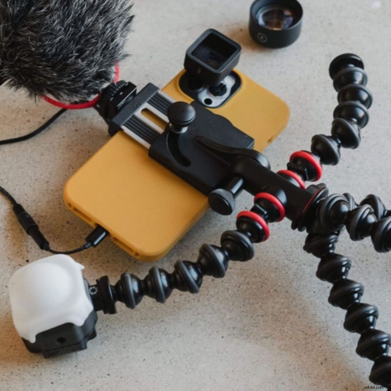 Beginner s Guide to Vlogging Gear: Essential Equipment for Starting Your Channel
