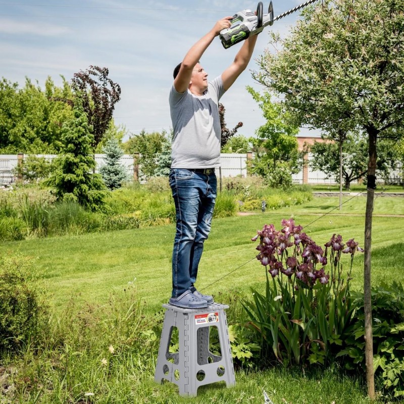 Essential Travel Accessories: Expert-Approved Gear for Stress-Free Journeys