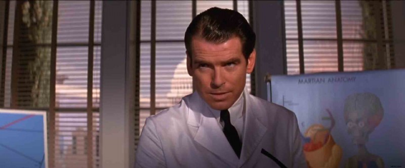 Mastering Film Lighting: Techniques from  Mars Attacks! 