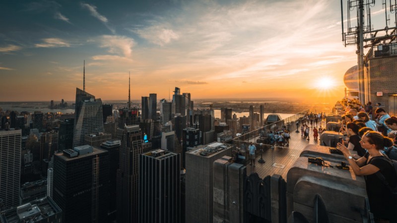 Mastering Golden Hour Photography: Camera Settings & Tips