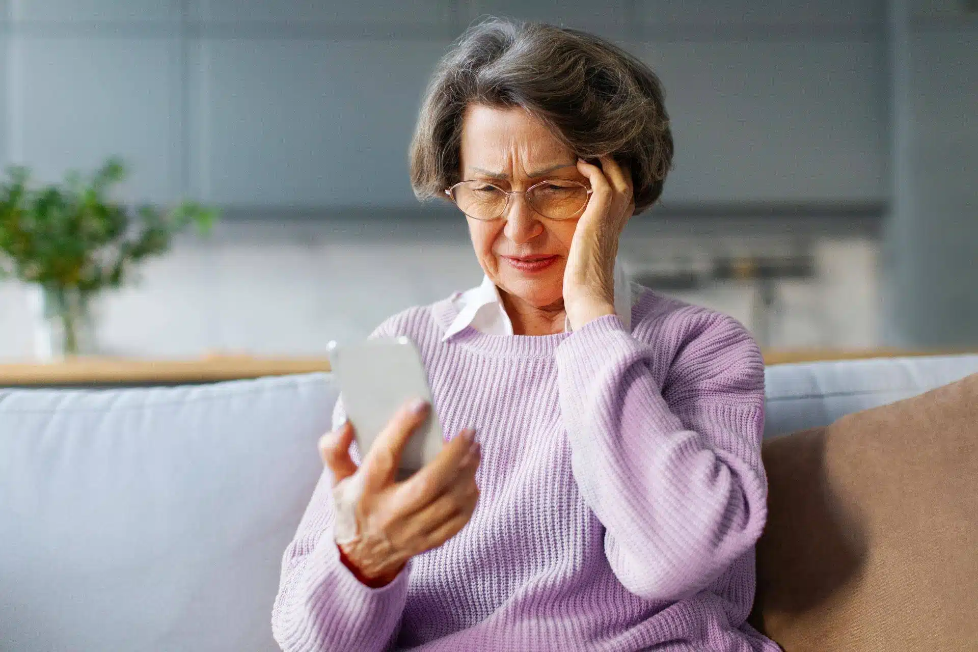 Spotting & Avoiding Online Scams: How to Recognize Unrealistic Deals