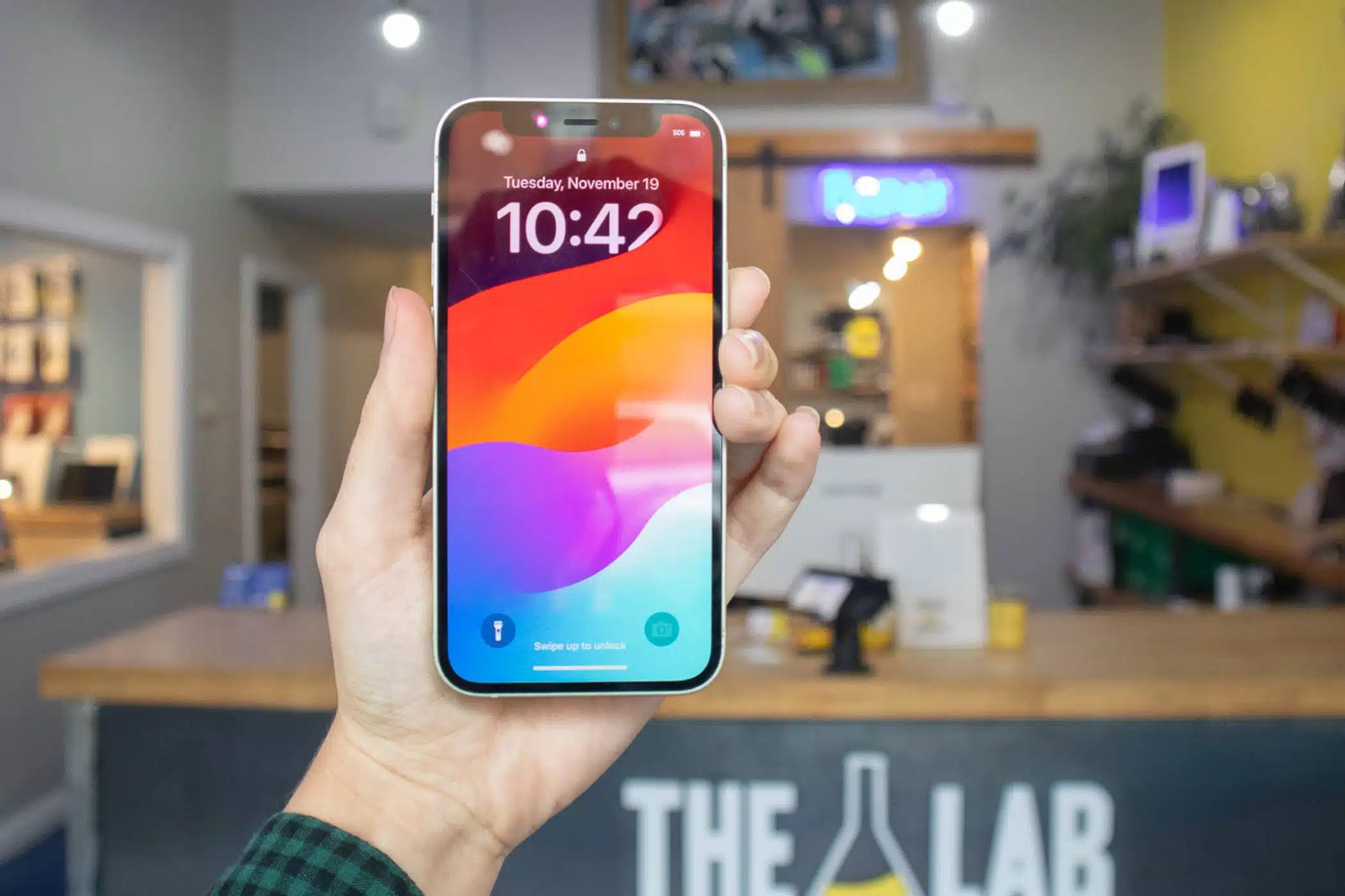 Refurbished Phones: Benefits, Drawbacks & Buying Guide - [Year]