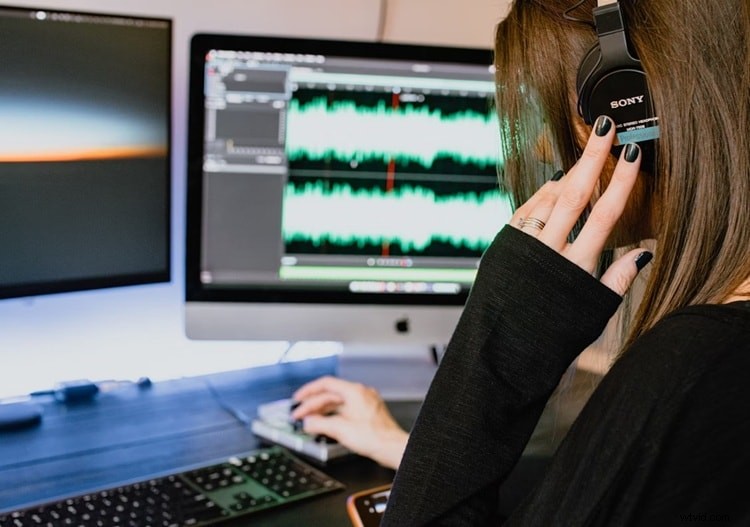 WAV vs. MP3: A Comprehensive Comparison for Audio Professionals
