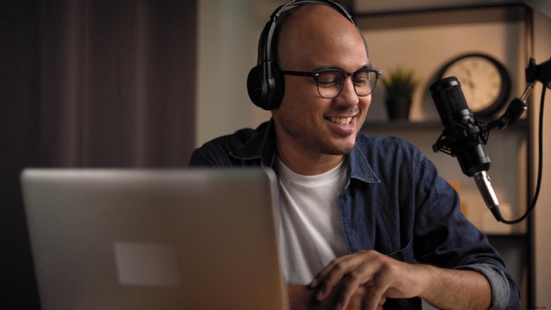 iPhone Voiceover: Professional Video Narration & AI Tools (2024)