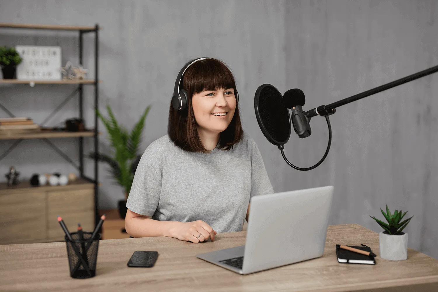 Best Buzzsprout Alternatives for Podcast Hosting in 2026 & Webinar Cost Breakdown