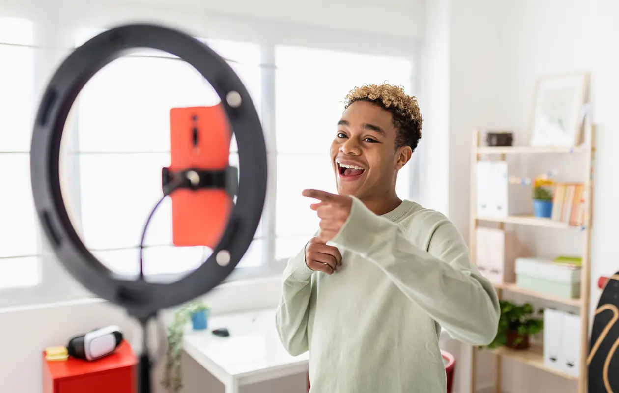 Best Buzzsprout Alternatives for Podcast Hosting in 2026 & Webinar Cost Breakdown