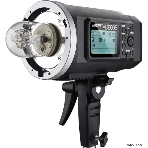Continuous vs. Flash Lighting: Choosing the Right Solution for Your Photography