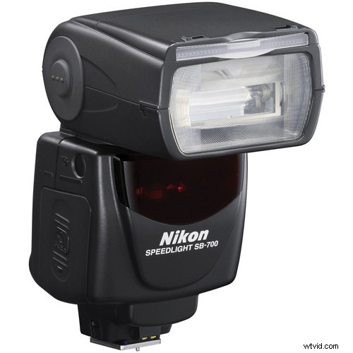 Continuous vs. Flash Lighting: Choosing the Right Solution for Your Photography