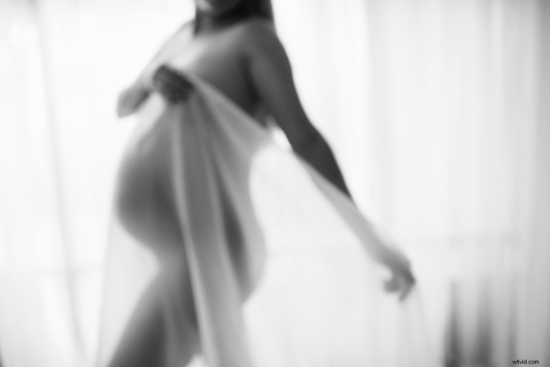 Master Natural Light Photography for In‑Home Sessions
